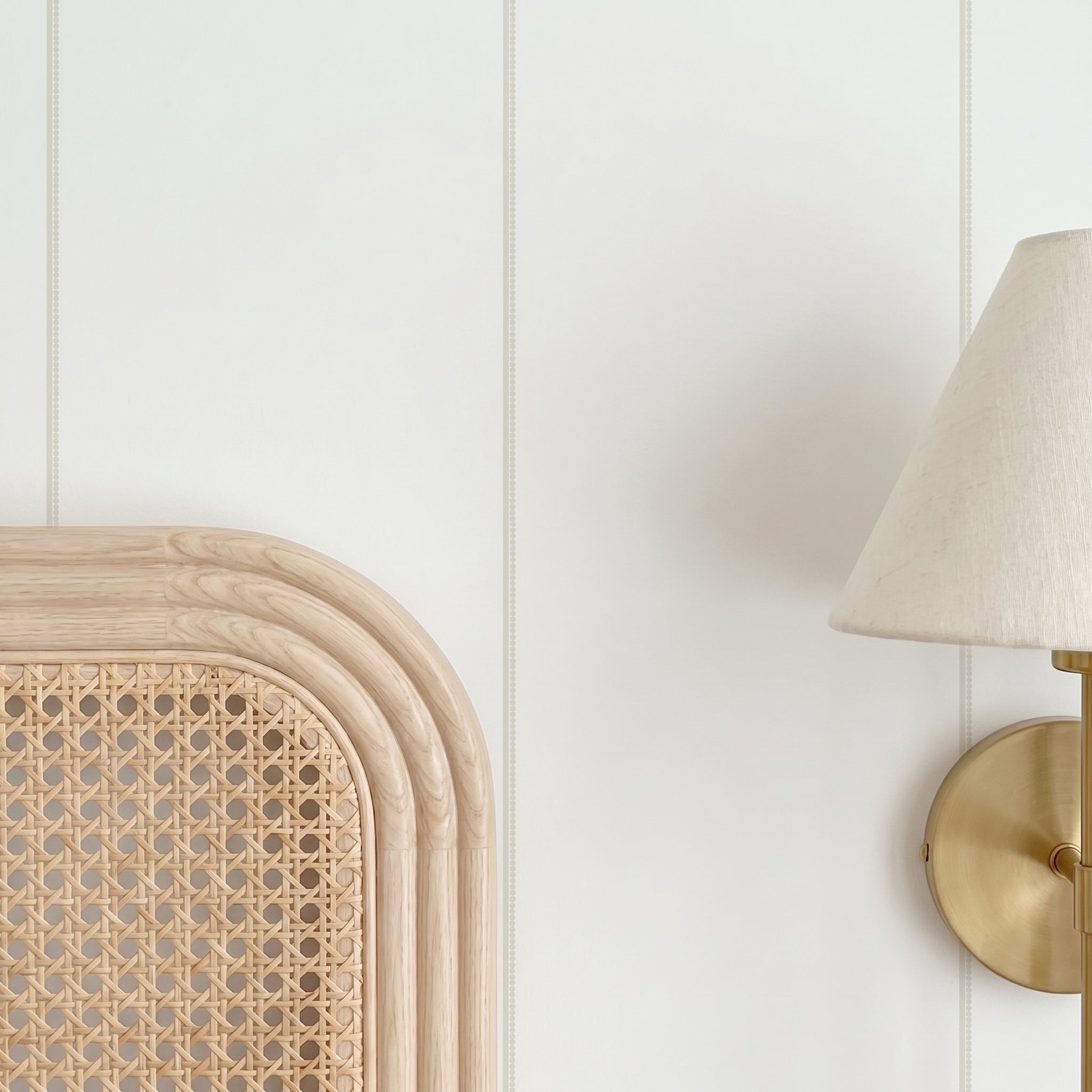 Papel pintado - Rayas y topitos beige